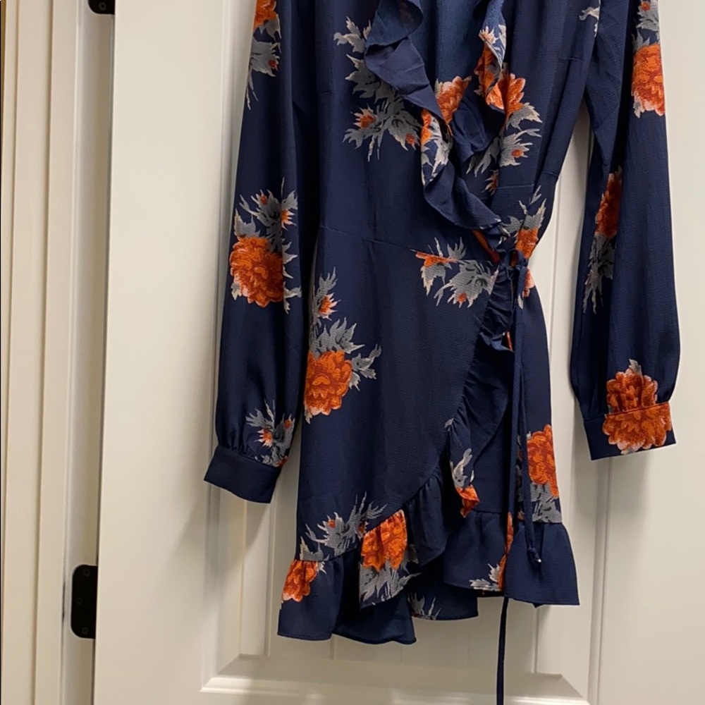 Vici wrap dress - Picture 2 of 6